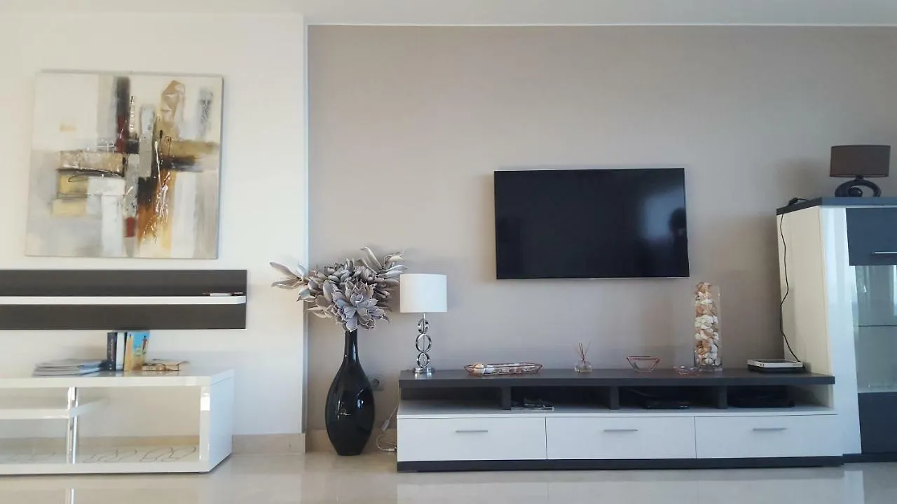 Horizon Beach Apartment Estepona